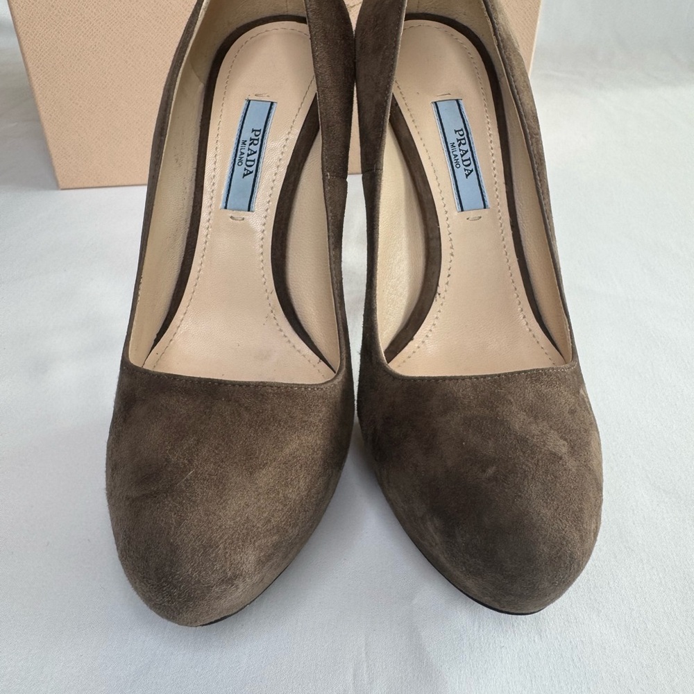 Prada Camoscio Basic Visone Suede Pumps Size 37 1… - image 3